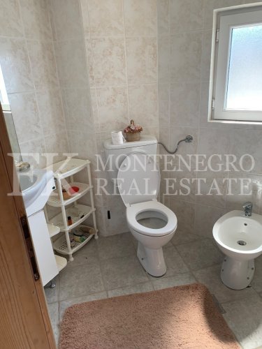 *House in first sea line, 200m2, with parking space and great sea view, in Montenegro.