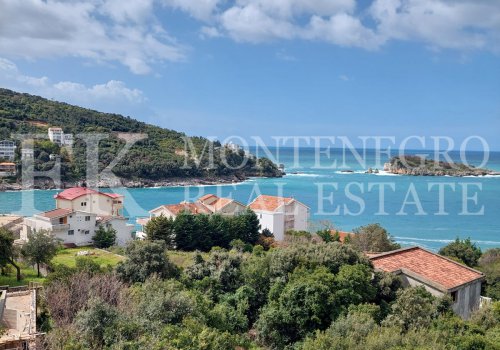 *Haus mit Ferienwohnungen, 335,40 m2, in Utjeha-Kunje-Hladna Uvala, 100 m vom Meer entfernt, mit Meerblick, in Utjeha, Montenegro.