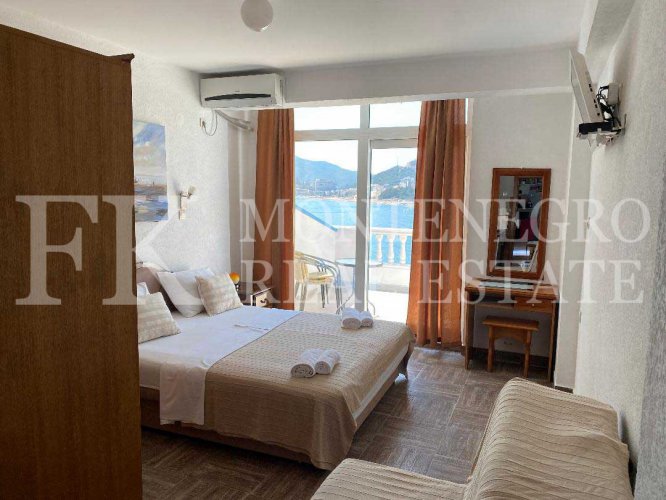 Hotel for rent in Budva- Rafailovici, first sea line, with more than 30 rooms, restaurant, swimming pool and sauna.