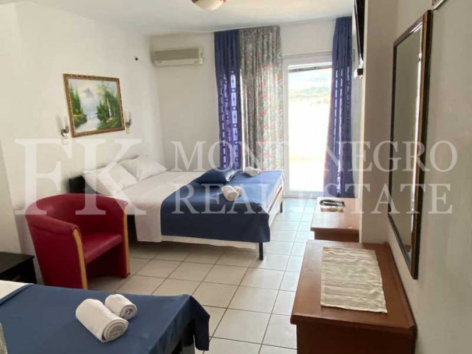 Hotel for rent in Budva- Rafailovici, first sea line, with more than 30 rooms, restaurant, swimming pool and sauna.