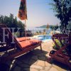 Сдается в аренду красивый дом, 120 м2, в Пржно, муниципалитет Будва, с захватывающим видом на море, бассейном, джакузи и большим садом.