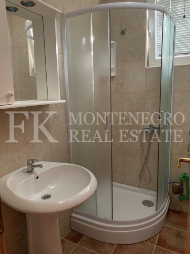 *Legalized! Great offer. Nice apartment, 87m2, in Ulcinj, only 700m away from the sea.