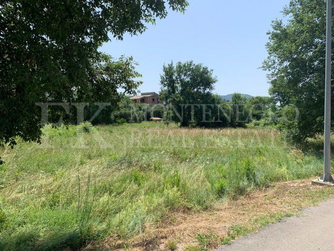 *Urbanized plot with building permission, UTU, in Buljarica, only 300m to the sea.