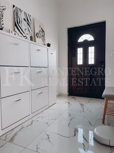 New and modern house, 120m2, in Bar-Dobra Voda and panoramic view.