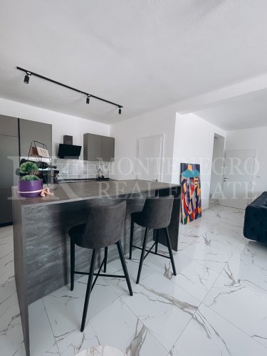 New and modern house, 120m2, in Bar-Dobra Voda and panoramic view.