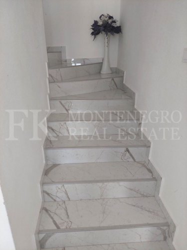 New and modern house, 120m2, in Bar-Dobra Voda and panoramic view.