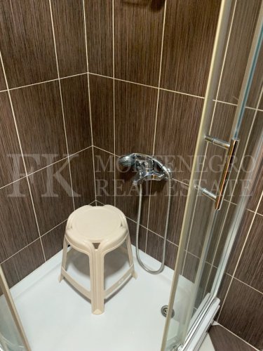 *Beautiful apartment, 78m2, in the center of Budva, on the sixth floor, with stunning sea views and a large living room, in Montenegro.