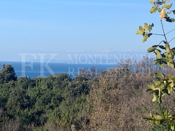 Six magnificent urbanized building plots, individually for sale, starting from 473m2, with sea views, in Utjeha-Kunje, Montenegro.