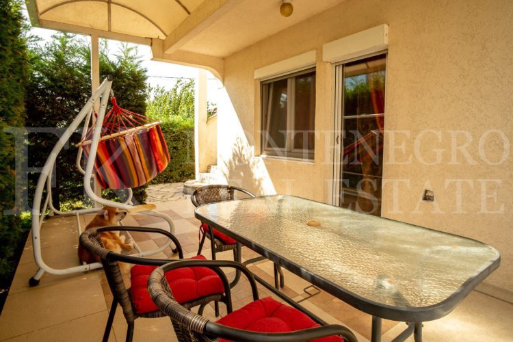 *Nice two-family house, 180m2, in Bar-Polje with garage and garden, Montenegro.