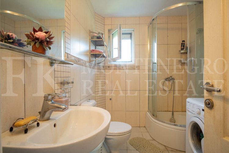 *Nice two-family house, 180m2, in Bar-Polje with garage and garden, Montenegro.