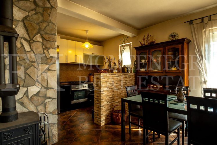 *Nice two-family house, 180m2, in Bar-Polje with garage and garden, Montenegro.