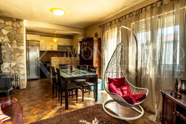 *Nice two-family house, 180m2, in Bar-Polje with garage and garden, Montenegro.