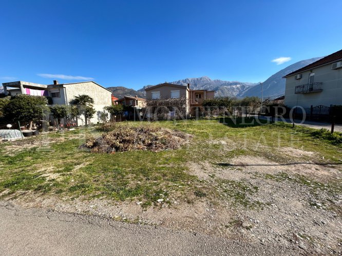 *Building plot of 425m2, located in Bar-Polje, suitable for constructing up to 500m2.