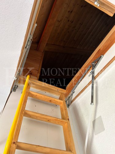 *Rare offer near Ulcinj. A freshly renovated and legally built house, 90 m2, plot of 83,000 m2, overlooking Ada Bojana and the sea, in Montenegro.