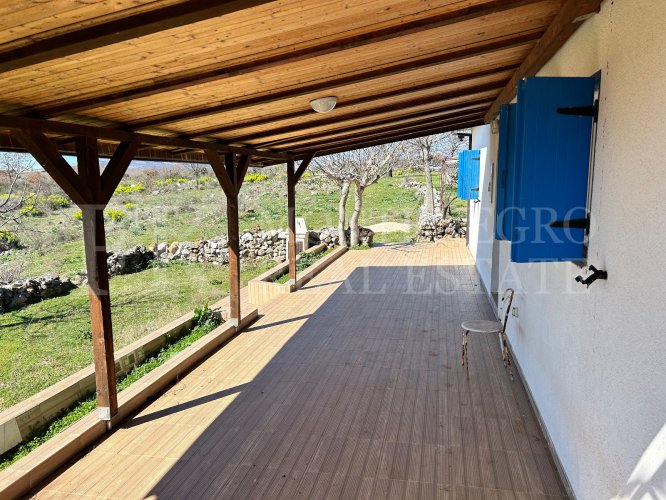 *Rare offer near Ulcinj. A freshly renovated and legally built house, 90 m2, plot of 83,000 m2, overlooking Ada Bojana and the sea, in Montenegro.