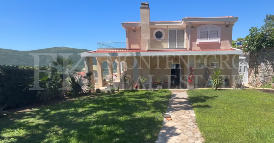 Dream Villa,440m2, in Budva-Prijevor with Sea View and Beach Proximity, in Montenegro.
