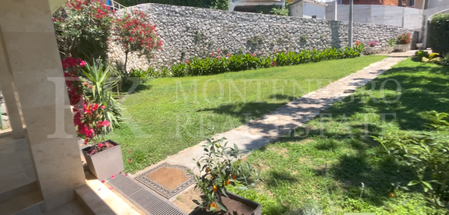 Dream Villa,440m2, in Budva-Prijevor with Sea View and Beach Proximity, in Montenegro.