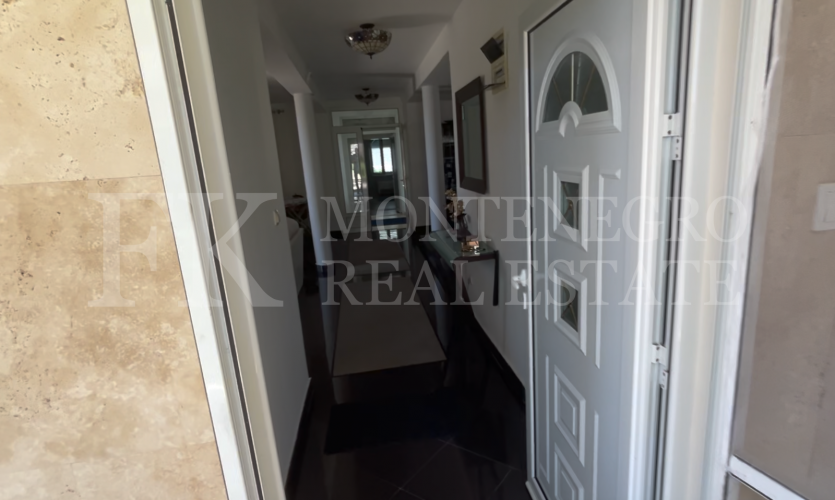 Dream Villa,440m2, in Budva-Prijevor with Sea View and Beach Proximity, in Montenegro.