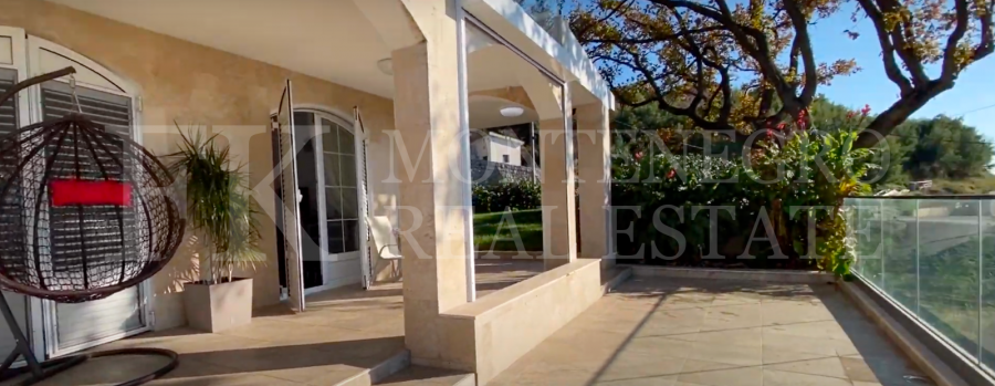 Dream Villa,440m2, in Budva-Prijevor with Sea View and Beach Proximity, in Montenegro.