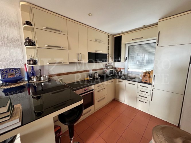 *Exclusive Apartment, 97m² with Sea View and Fireplace in Budva - Lazi, Montenegro