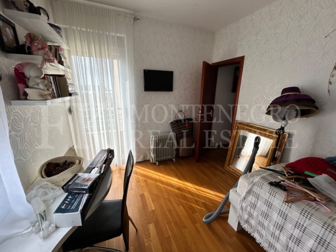 *Exclusive Apartment, 97m² with Sea View and Fireplace in Budva - Lazi, Montenegro