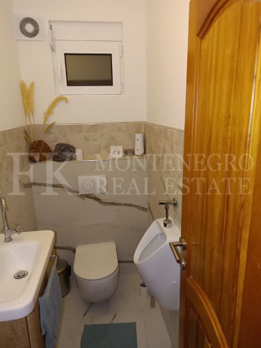 *Charming Family House, 120 m², in Ulcinj-Stoj with Large Terrace and Parking, Near the Sand Beach, Montenegro.