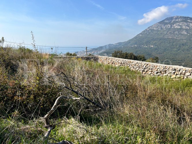 Spacious Plot with Sea View in Bar-Zupci, 1,842 m²