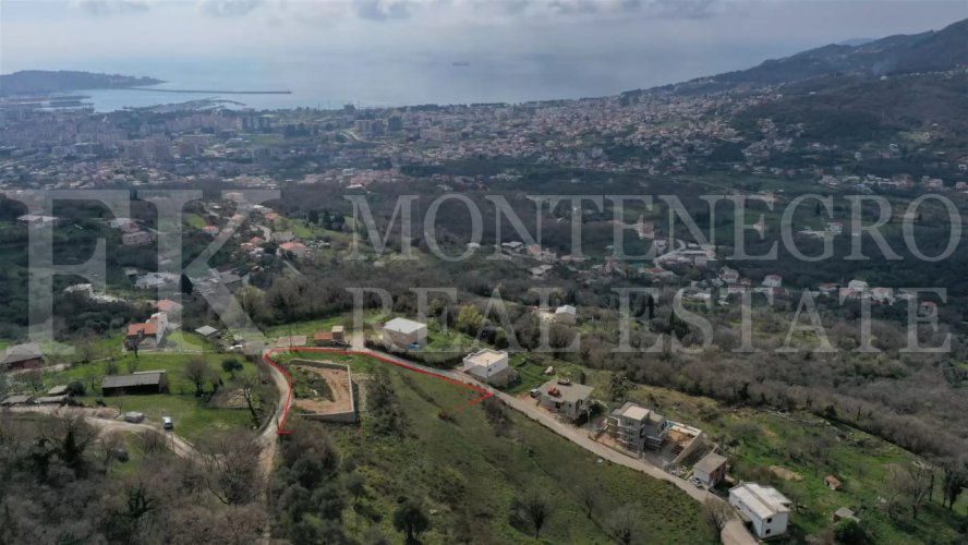 Spacious Plot with Sea View in Bar-Zupci, 1,842 m²