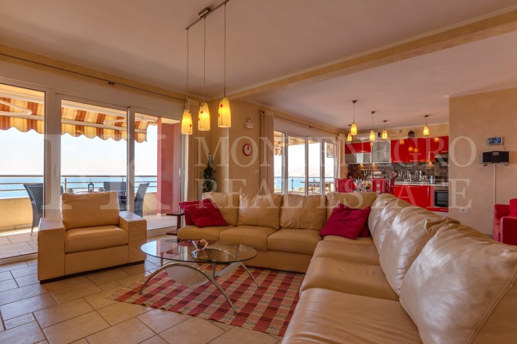 Luxury Apartment with Stunning Sea View, 141 m², in Bar-Utjeha