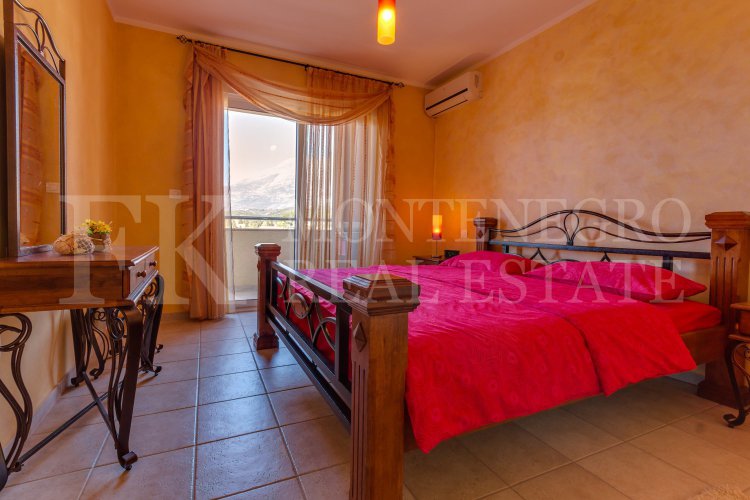 Luxury Apartment with Stunning Sea View, 141 m², in Bar-Utjeha