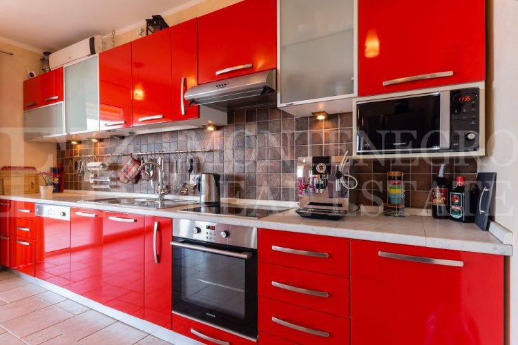 Luxury Apartment with Stunning Sea View, 141 m², in Bar-Utjeha