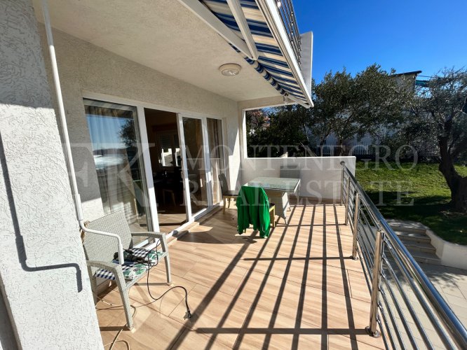 Fantastic house with breathtaking sea view, 310m2, in Bar-Susanj, with an outdoor swimming pool, only 700m from the sea.