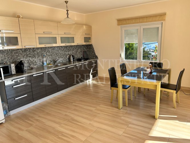Fantastic house with breathtaking sea view, 310m2, in Bar-Susanj, with an outdoor swimming pool, only 700m from the sea.