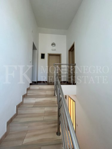 Fantastic house with breathtaking sea view, 310m2, in Bar-Susanj, with an outdoor swimming pool, only 700m from the sea.