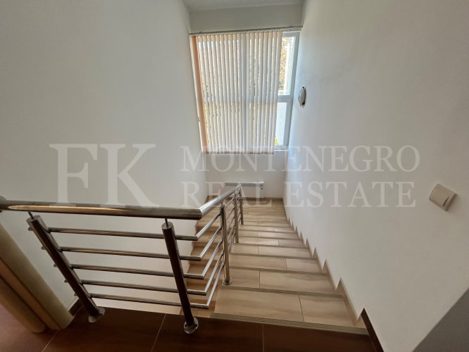 Fantastic house with breathtaking sea view, 310m2, in Bar-Susanj, with an outdoor swimming pool, only 700m from the sea.