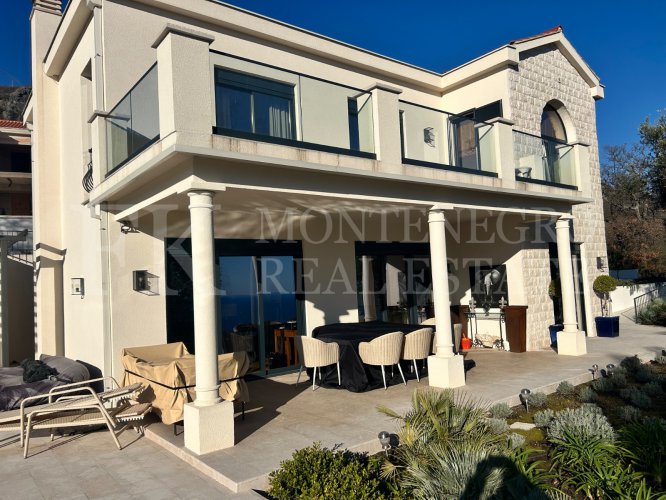 Spectacular New Villa with Sea View, Pool & Luxury Features – Herceg Novi, Trebisin