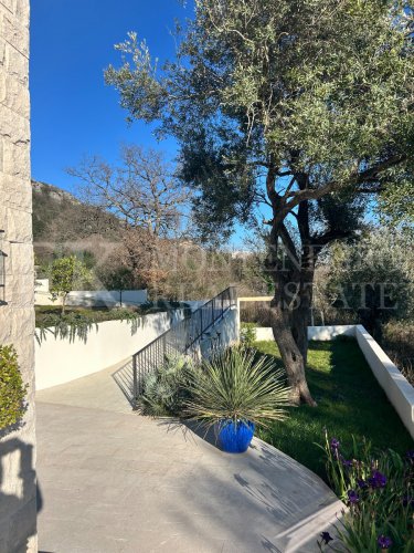 Spectacular New Villa with Sea View, Pool & Luxury Features – Herceg Novi, Trebisin