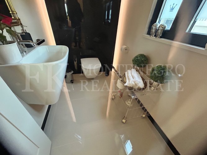 Spectacular New Villa with Sea View, Pool & Luxury Features – Herceg Novi, Trebisin