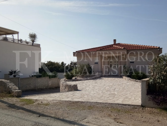 Newly Built House with Sea View in Krimovica – Dream Home with Large Garden, Garage and Two Residential Units