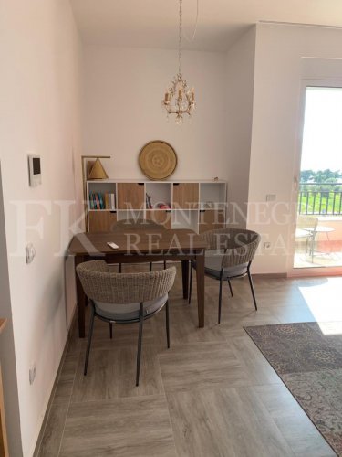 *Legalized. Exclusive apartment, 65m2, in prime location – Bar, Montenegro, with sea view, only a 3-minute walk to the sea and promenade.