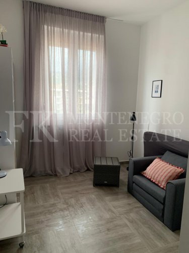 *Legalized. Exclusive apartment, 65m2, in prime location – Bar, Montenegro, with sea view, only a 3-minute walk to the sea and promenade.