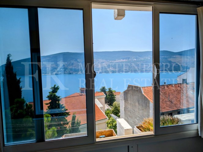 Charming Apartment with Sea View in Herceg Novi – Just 10 Minutes from the Old Town