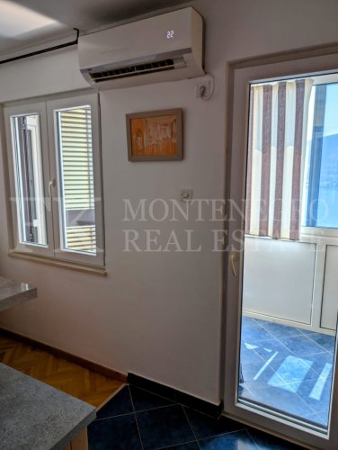 Charming Apartment with Sea View in Herceg Novi – Just 10 Minutes from the Old Town