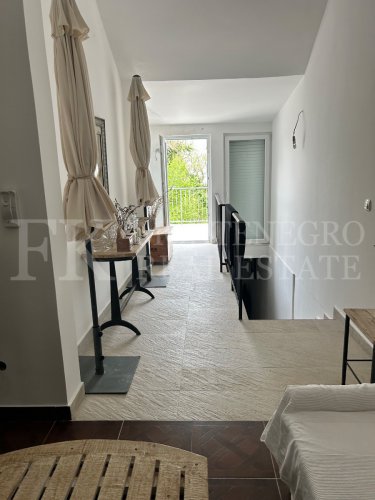 Country House with Unobstructed Sea View – Budva-Kuljaca