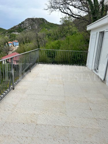 Country House with Unobstructed Sea View – Budva-Kuljaca