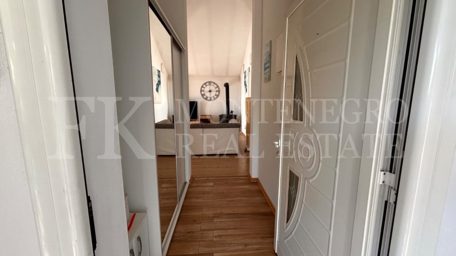 *Legalized! Great offer. Nice apartment, 87m2, in Ulcinj, only 700m away from the sea.