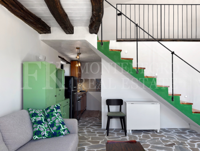 Charming Stone House, 102 m², Bar – Dapčevići Area, Fully Renovated, Move-In Ready, 2 Floors, Panoramic Sea & Mountain Views