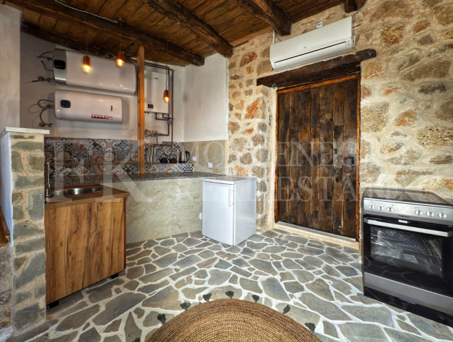 Charming Stone House, 102 m², Bar – Dapčevići Area, Fully Renovated, Move-In Ready, 2 Floors, Panoramic Sea & Mountain Views