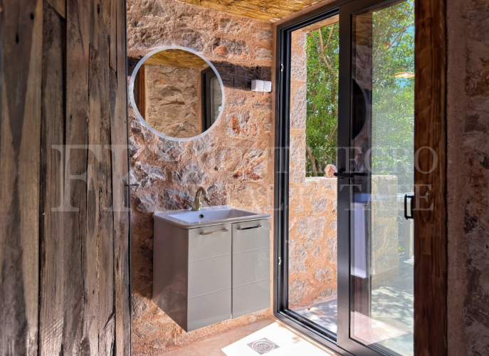 Charming Stone House, 102 m², Bar – Dapčevići Area, Fully Renovated, Move-In Ready, 2 Floors, Panoramic Sea & Mountain Views