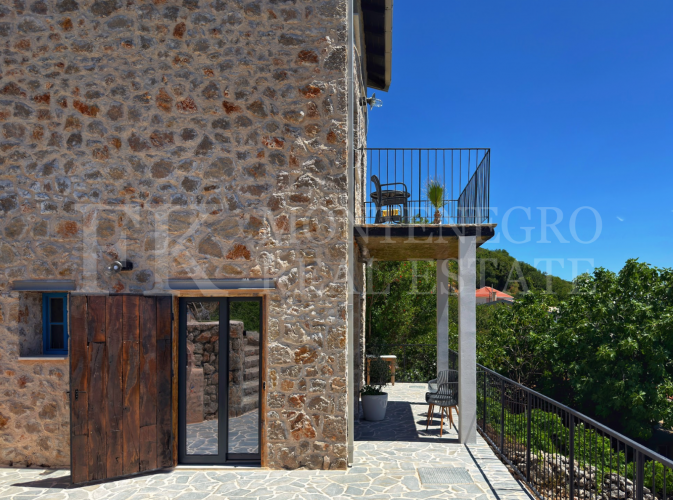 Charming Stone House, 102 m², Bar – Dapčevići Area, Fully Renovated, Move-In Ready, 2 Floors, Panoramic Sea & Mountain Views